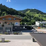 Fourteen Zell Am S&p By In One Zell am See