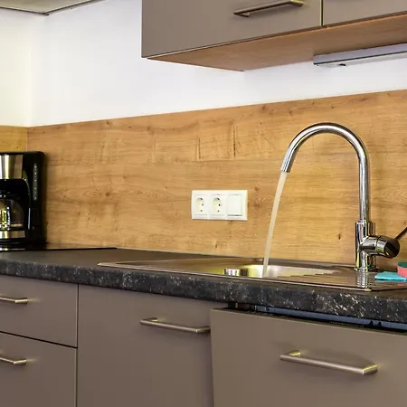 Fourteen Zell Am S&p By In One * 滨湖采尔