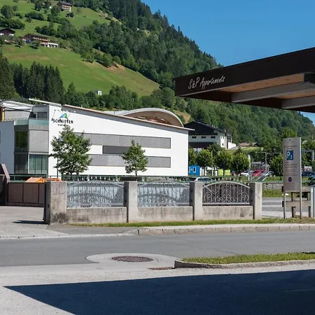 Fourteen Zell Am S&p By In One Apartman *