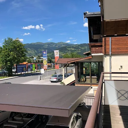 Fourteen Zell Am S&p By In One