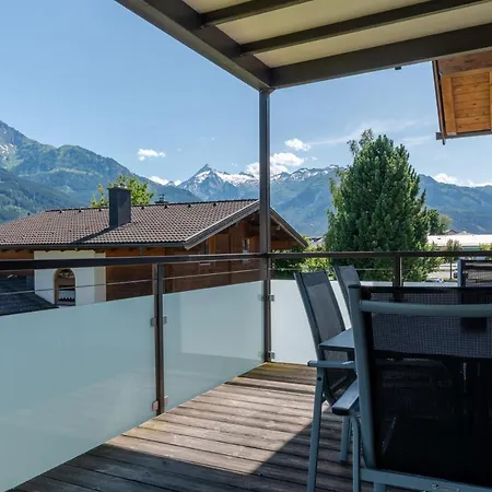 Fourteen Zell Am S&p By In One