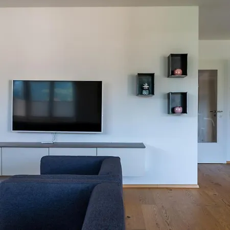Fourteen Zell Am S&p By In One Apartman Zell am See
