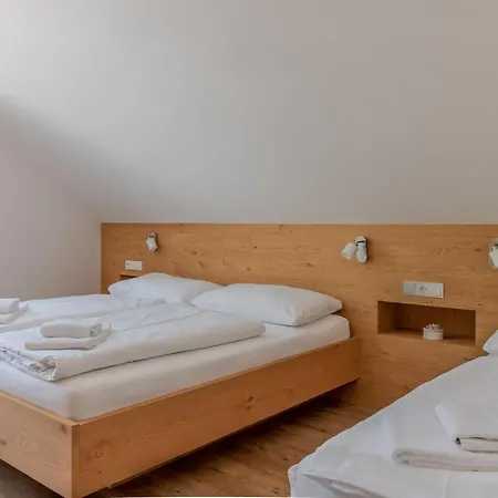 Fourteen Zell Am S&p By In One Apartmán Zell am See