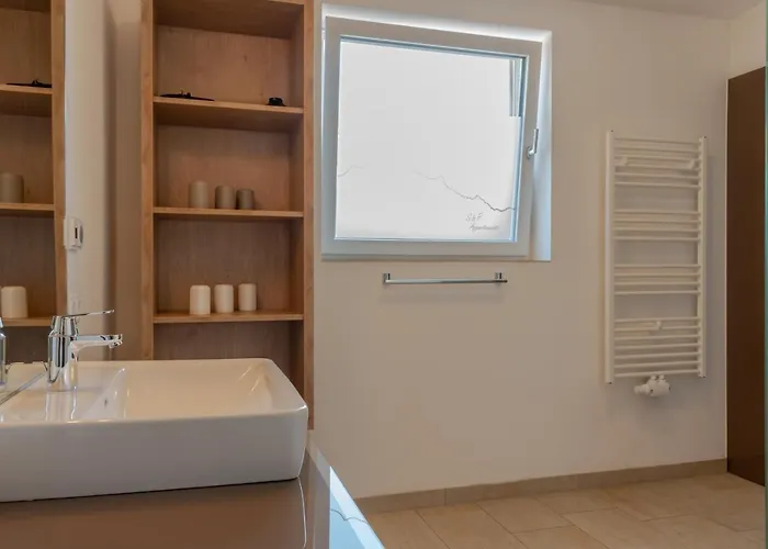 Fourteen Zell Am S&p By In One *