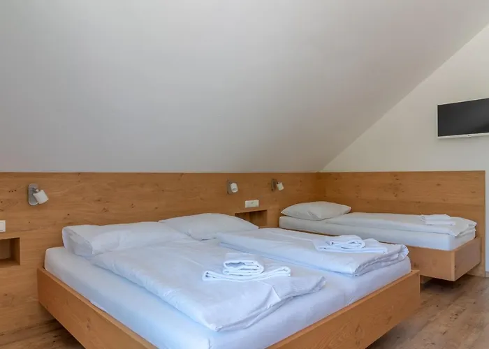 Fourteen Zell Am S&p By In One *