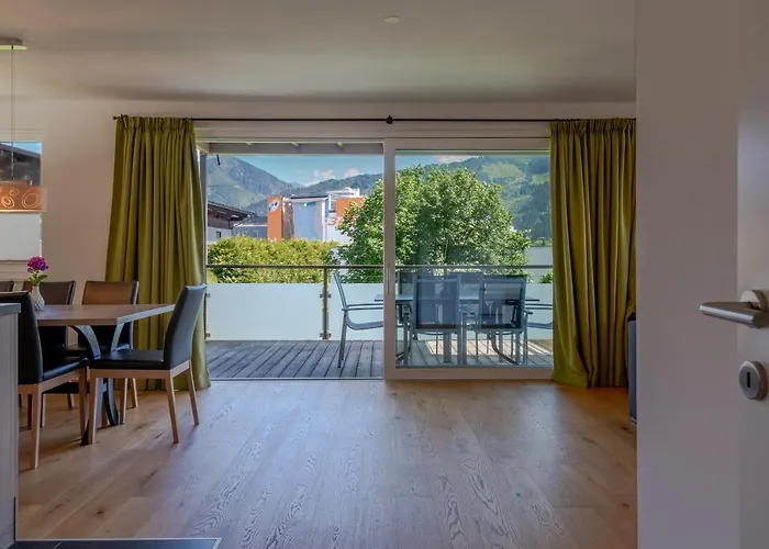 Fourteen Zell Am S&p By In One ツェル アム ゼー