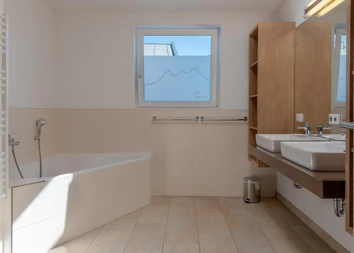 Fourteen Zell Am S&p By In One *