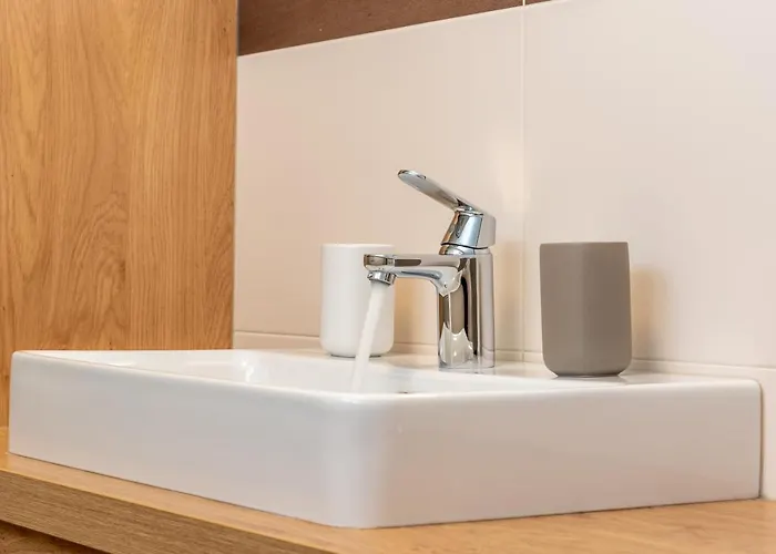 Fourteen Zell Am S&p By In One *