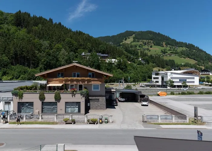 Fourteen Zell Am S&p By In One Lejlighed Zell am See